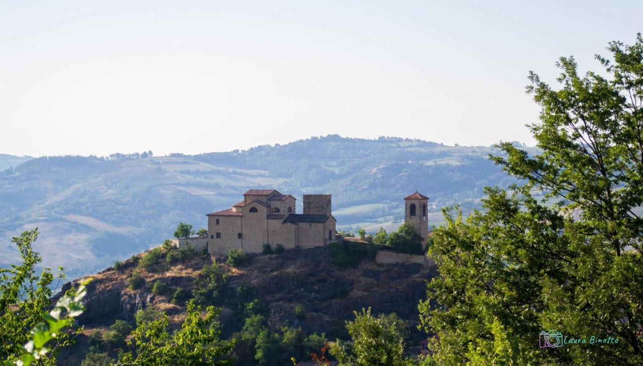 Antiche Vie B&B Serramazzoni Exteriér fotografie